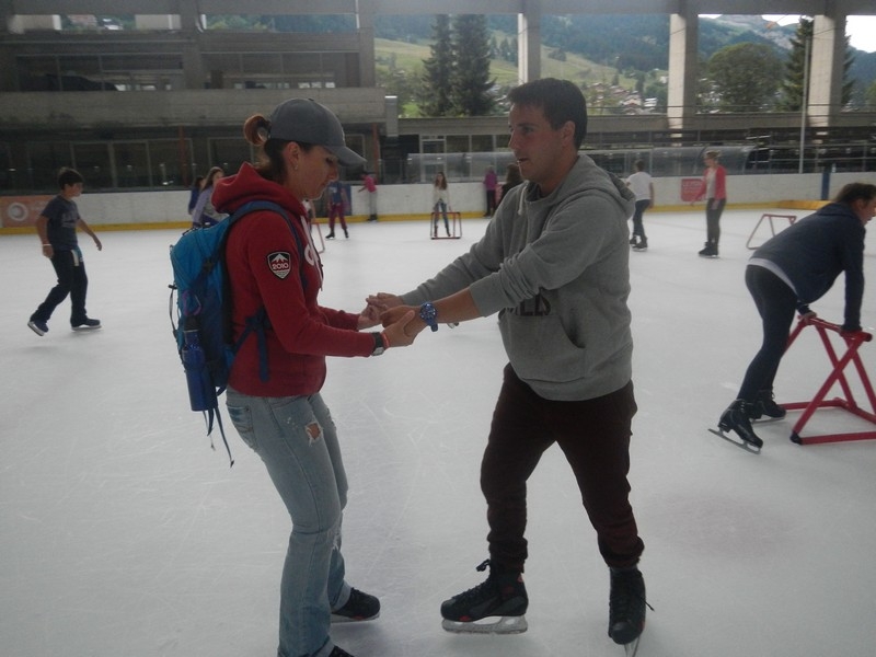 Village Camps International Summer Camp Leysin, Switzerland 2026-07-14 https://www.villagecamps.com/journals_admin/images/697-12-reds ice skate (26).jpg